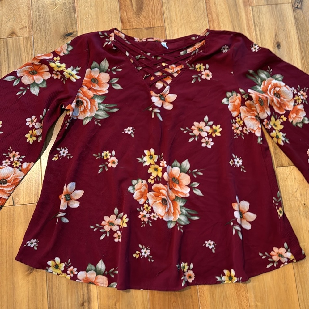 Brand Rose Gold size 16 burgundy floral print big bell sleeves crisscross v neck - Picture 3 of 5